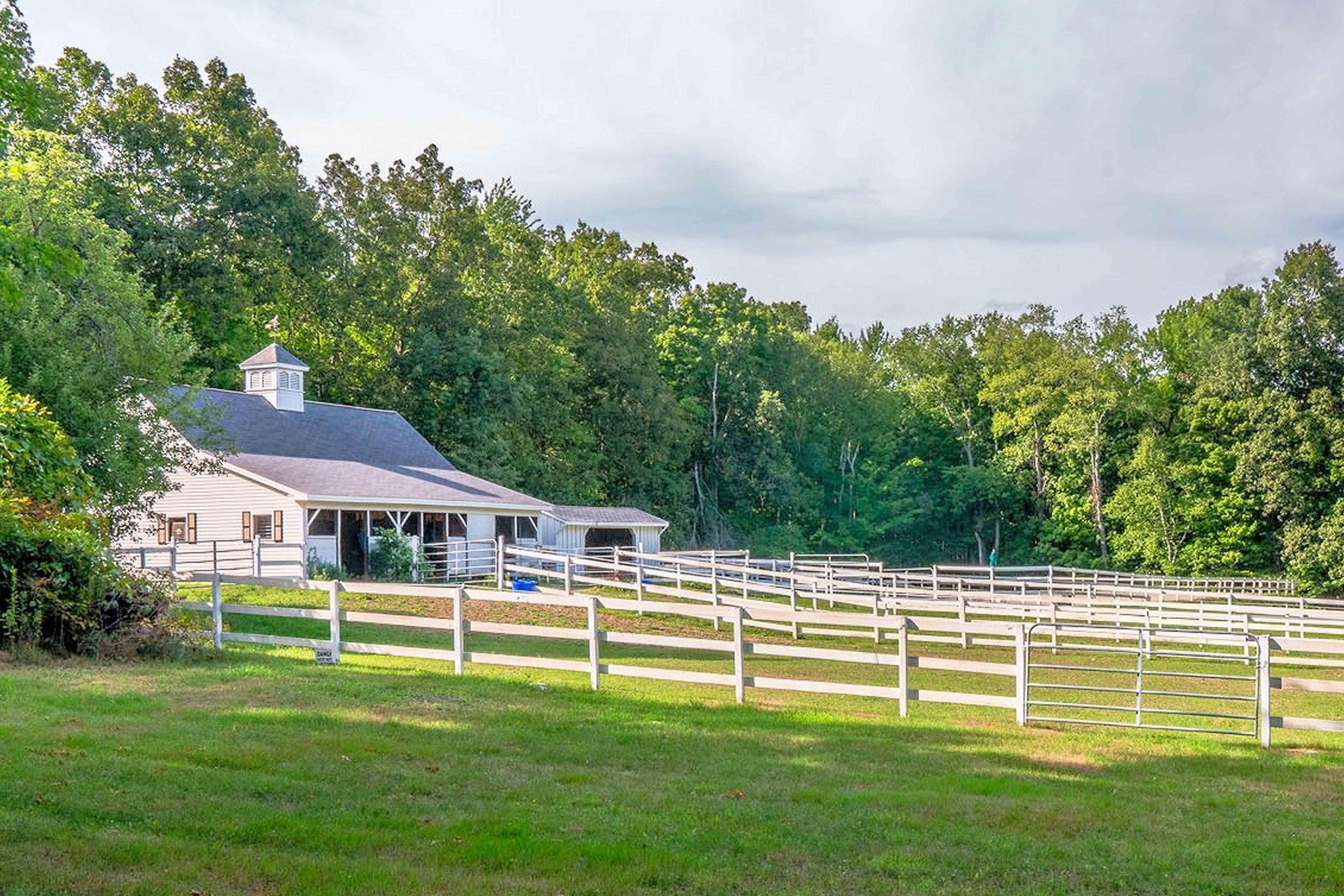 Shirley, Middlesex County, MA Farms and Ranches, Horse Property, House
