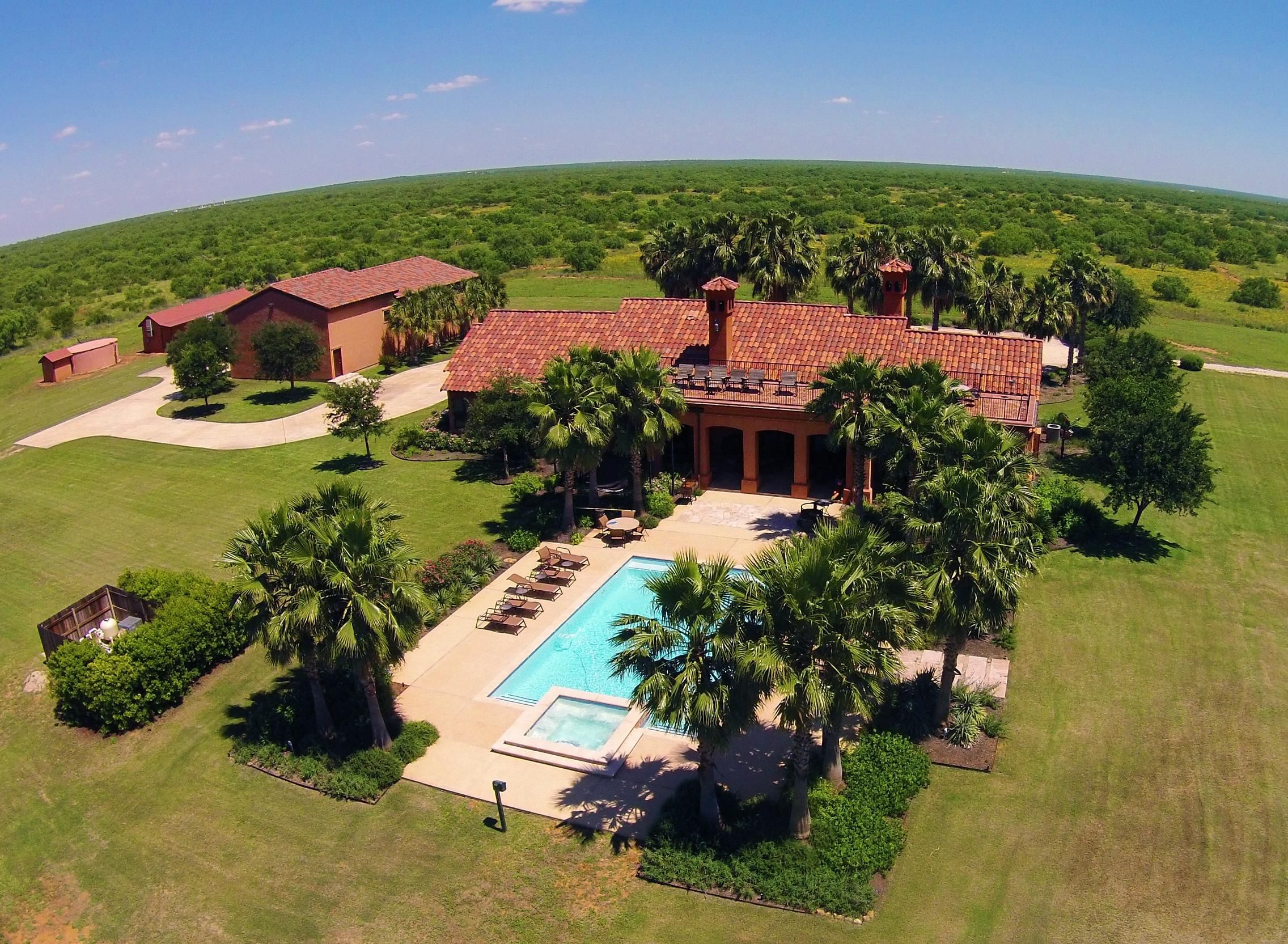 Big Wells, La Salle County, TX Farms and Ranches, House for sale