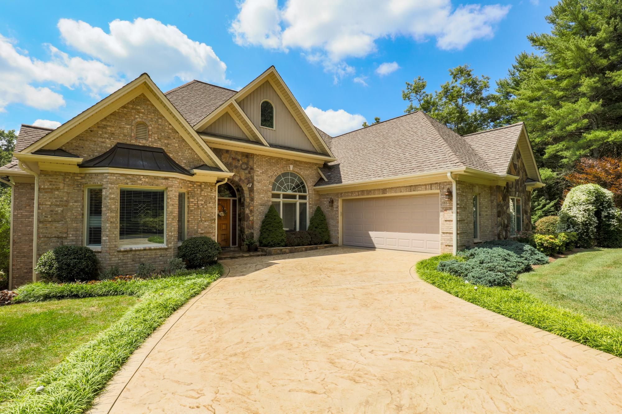 Hillsville, Carroll County, VA Farms and Ranches, House for sale