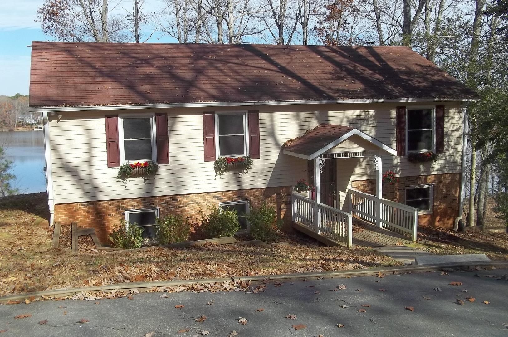 Bracey, Mecklenburg County, VA Recreational Property, Lakefront