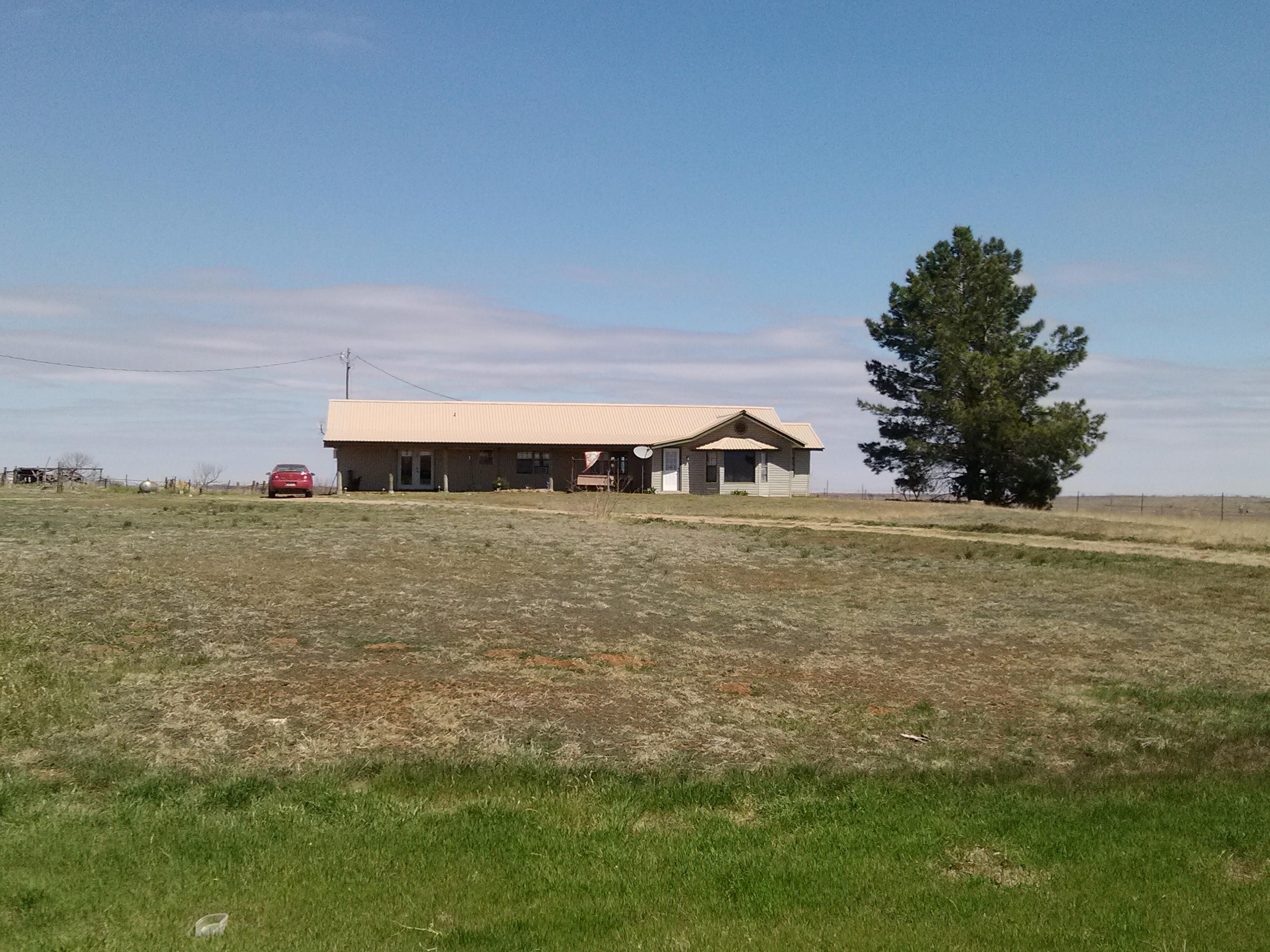 Shamrock, Collingsworth County, TX Farms and Ranches, House for sale