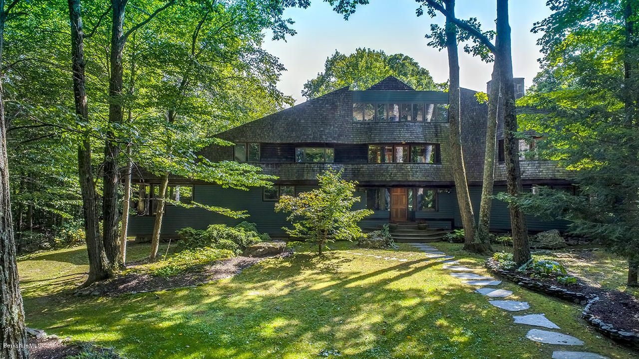 Richmond, Berkshire County, MA Lakefront Property, Waterfront Property