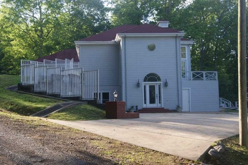 Iuka, Lee County, MS Lakefront Property, Waterfront Property, House for