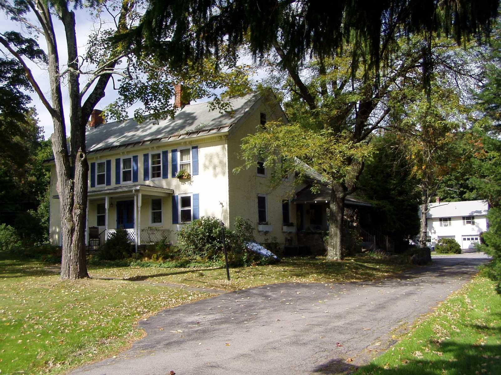 Hyde Park, Dutchess County, NY Lakefront Property, Waterfront Property, House for sale Property