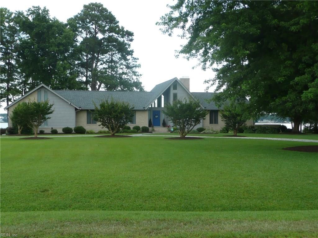 Grafton, York County, VA Lakefront Property, Waterfront Property, House