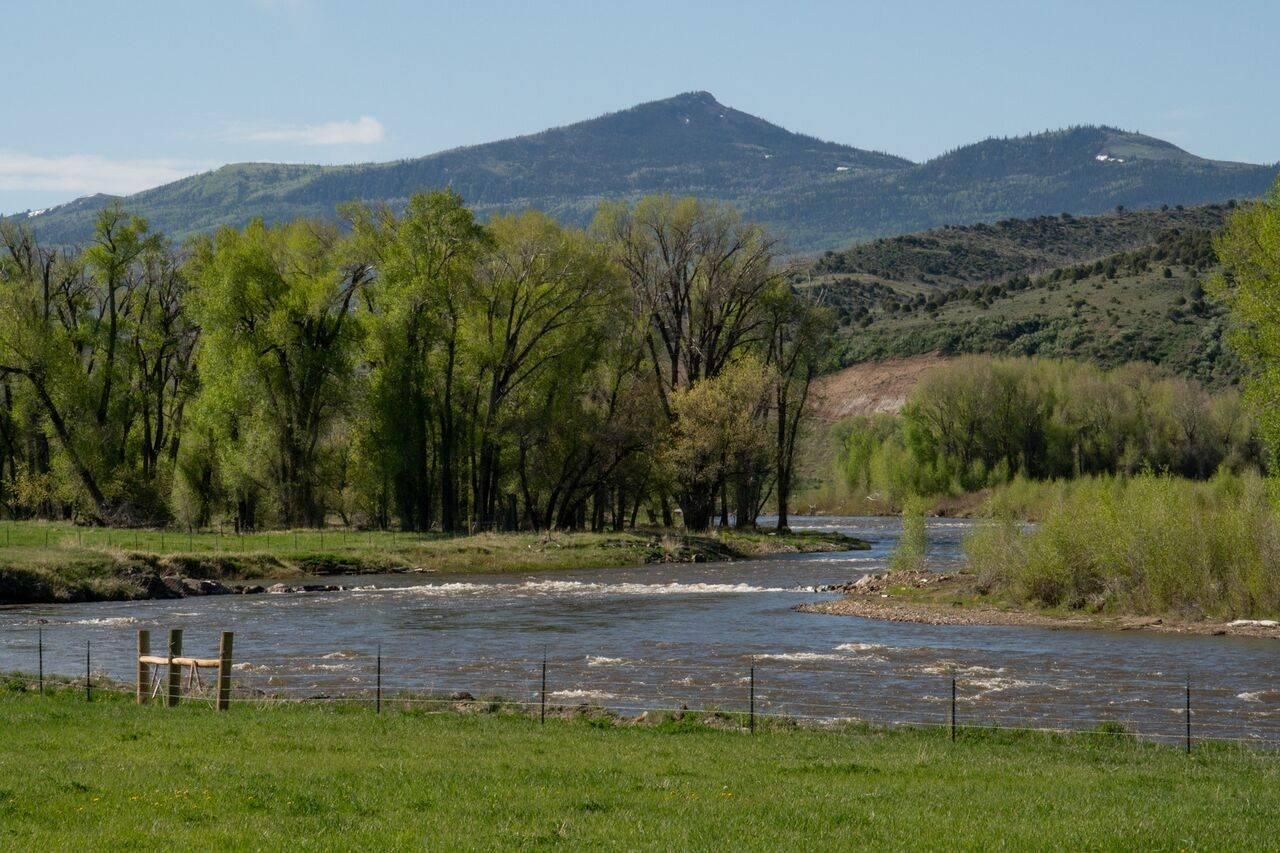 Dixon, Carbon County, WY Recreational Property, Riverfront Property