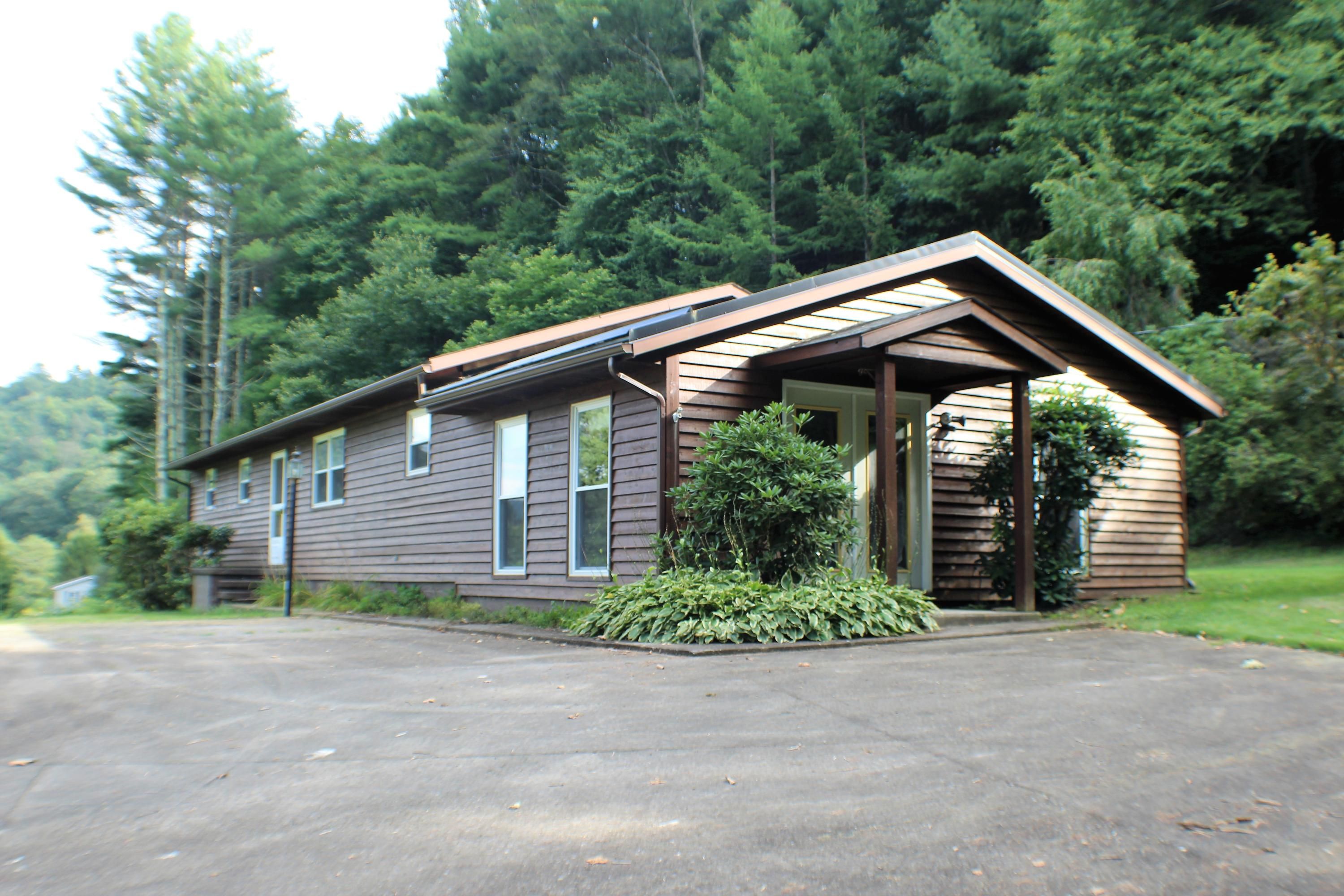 Marlinton, Pocahontas County, WV House for sale Property ID 405422049
