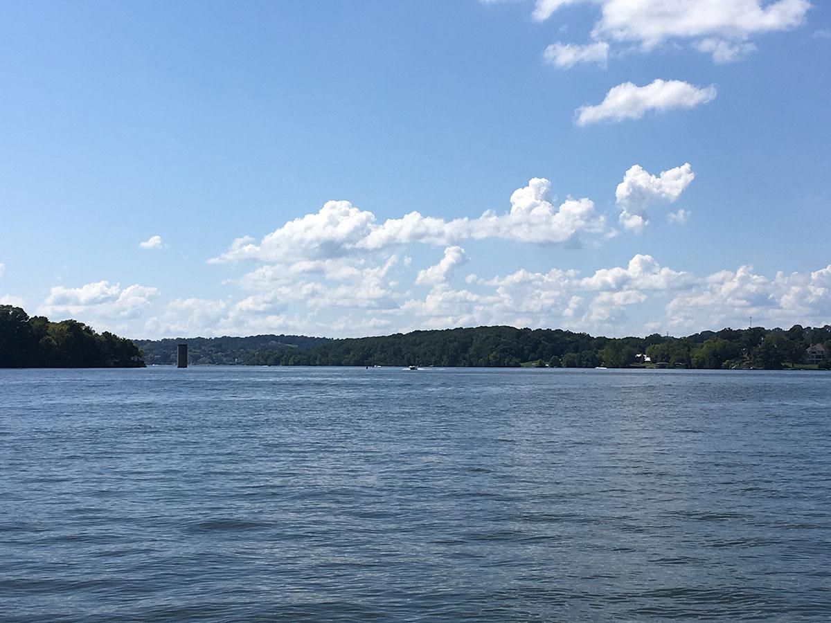 Linden, Perry County, TN Recreational Property, Lakefront Property