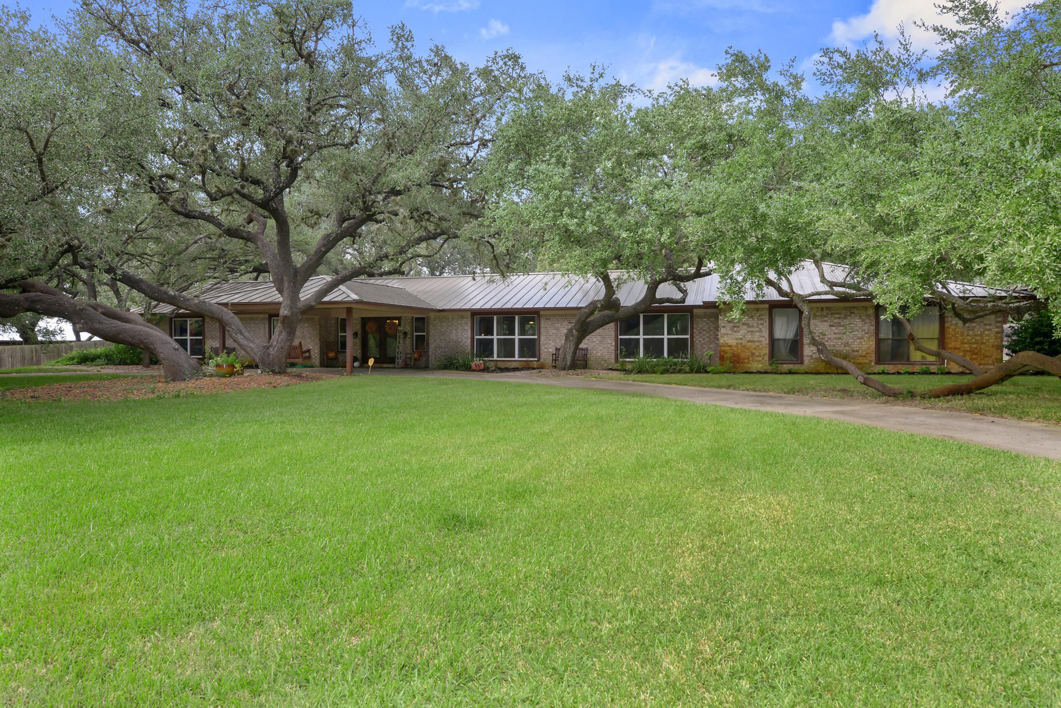 Pleasanton, Atascosa County, TX House for sale Property ID 333657372