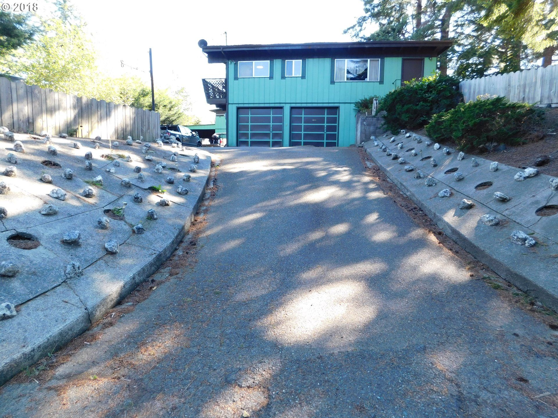 Coos Bay, Coos County, OR Lakefront Property, Waterfront Property