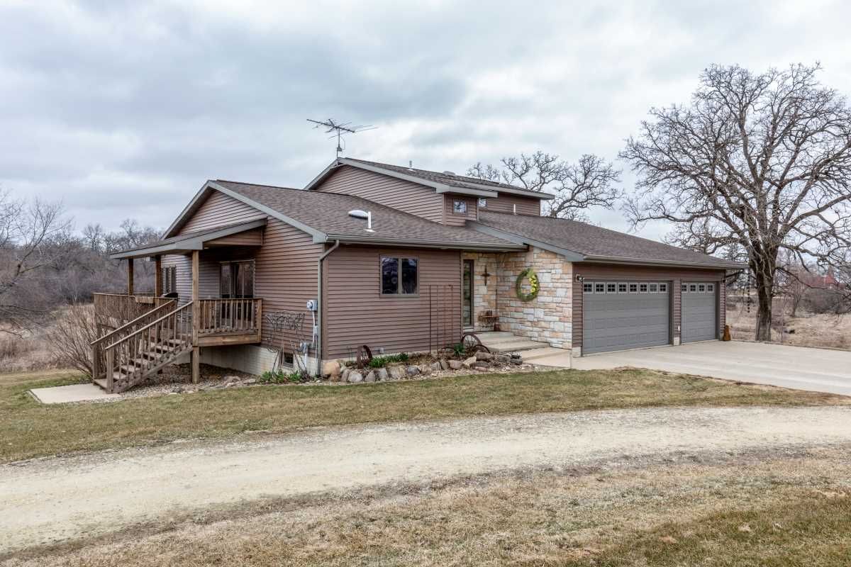 Oelwein, Fayette County, IA House for sale Property ID 334549691