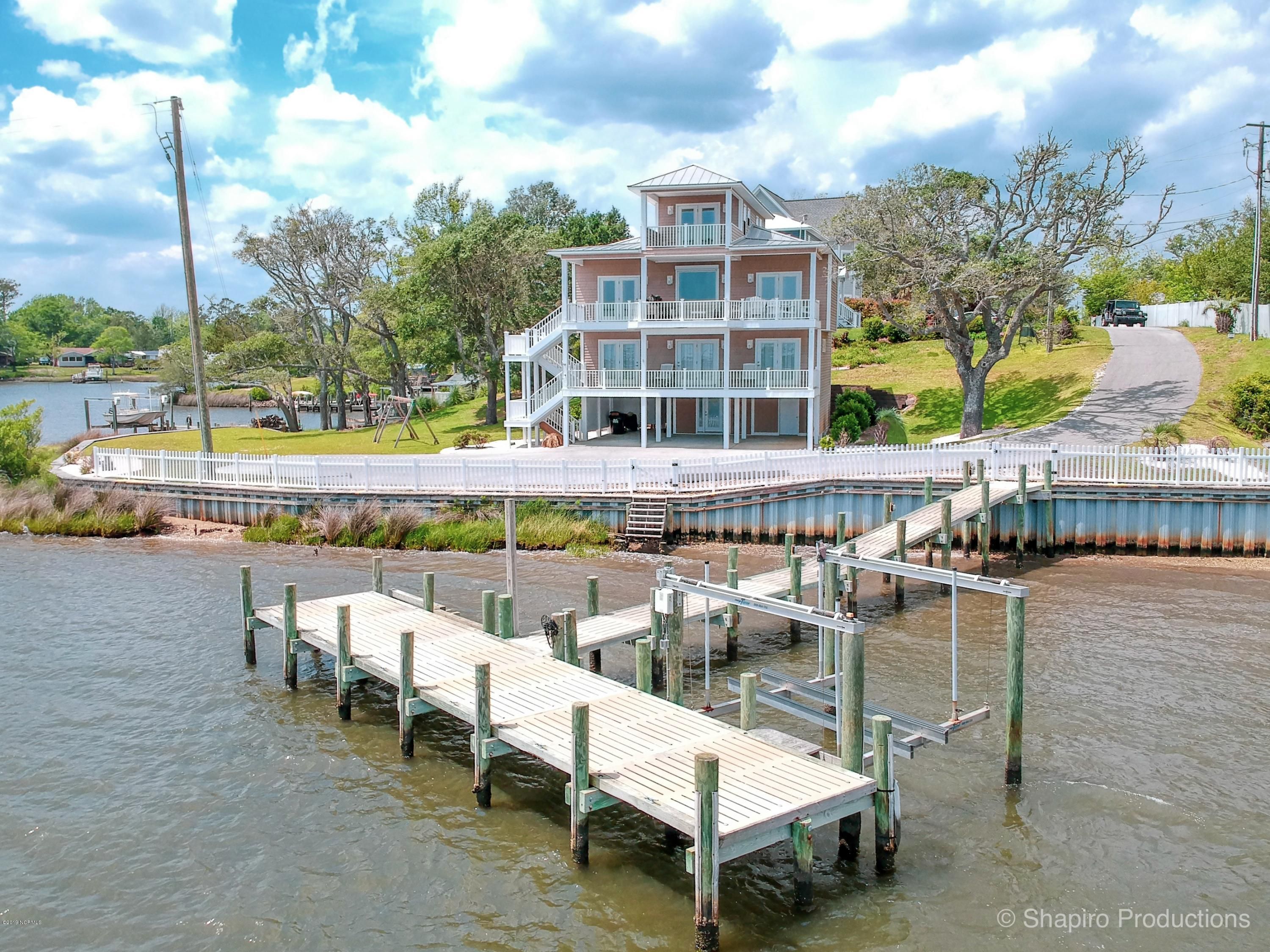 Swansboro, Onslow County, NC Lakefront Property, Waterfront Property