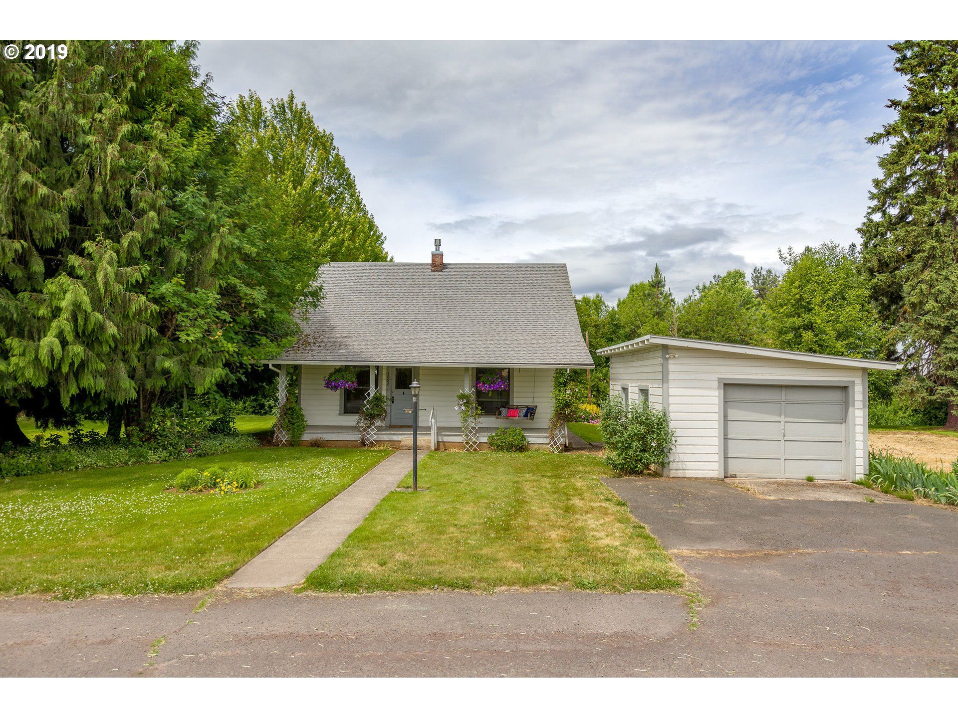 Hood River, Hood River County, OR Lakefront Property, Waterfront