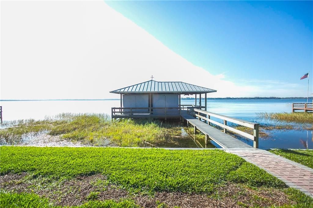 Tavares, Lake County, FL Lakefront Property, Waterfront Property, House