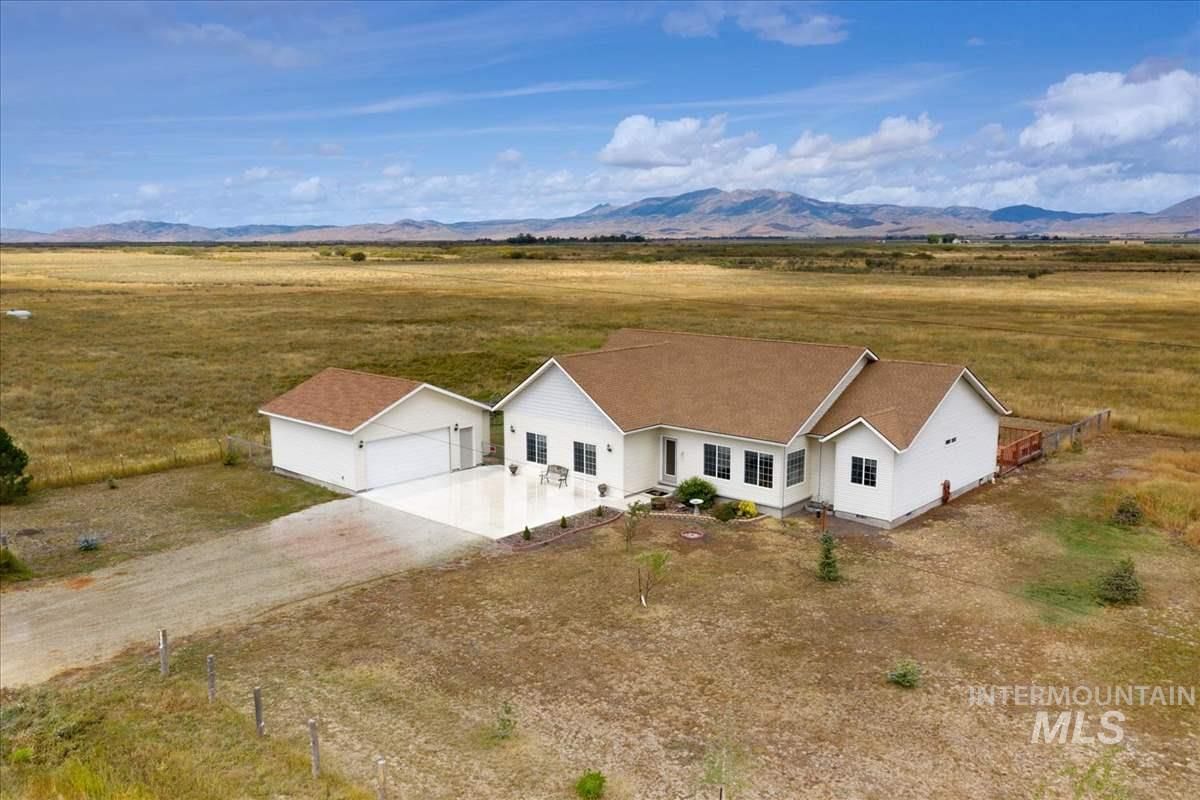 Fairfield, Camas County, ID Farms and Ranches, House for sale Property
