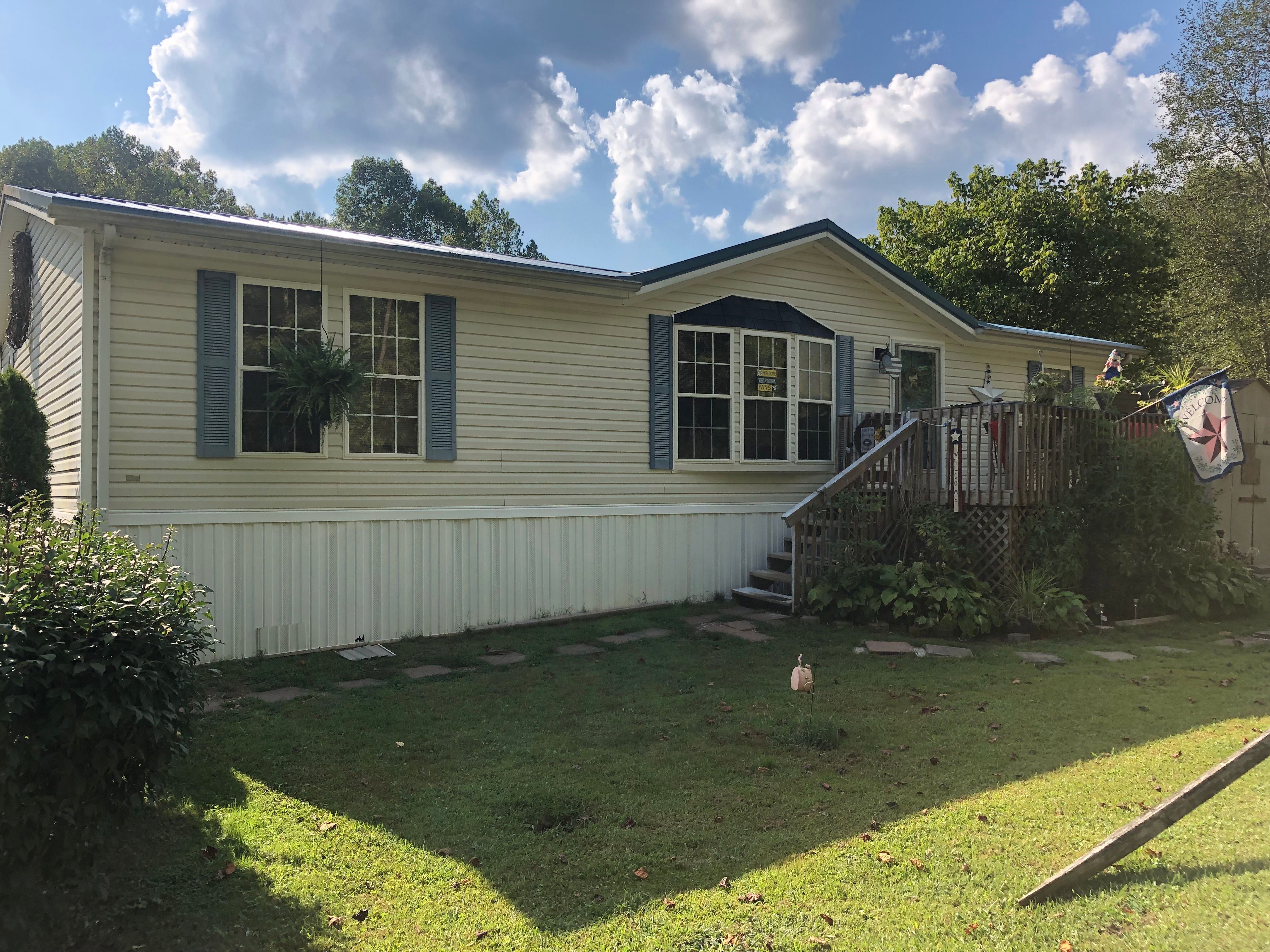 Elkview, Kanawha County, WV House for sale Property ID 336215378