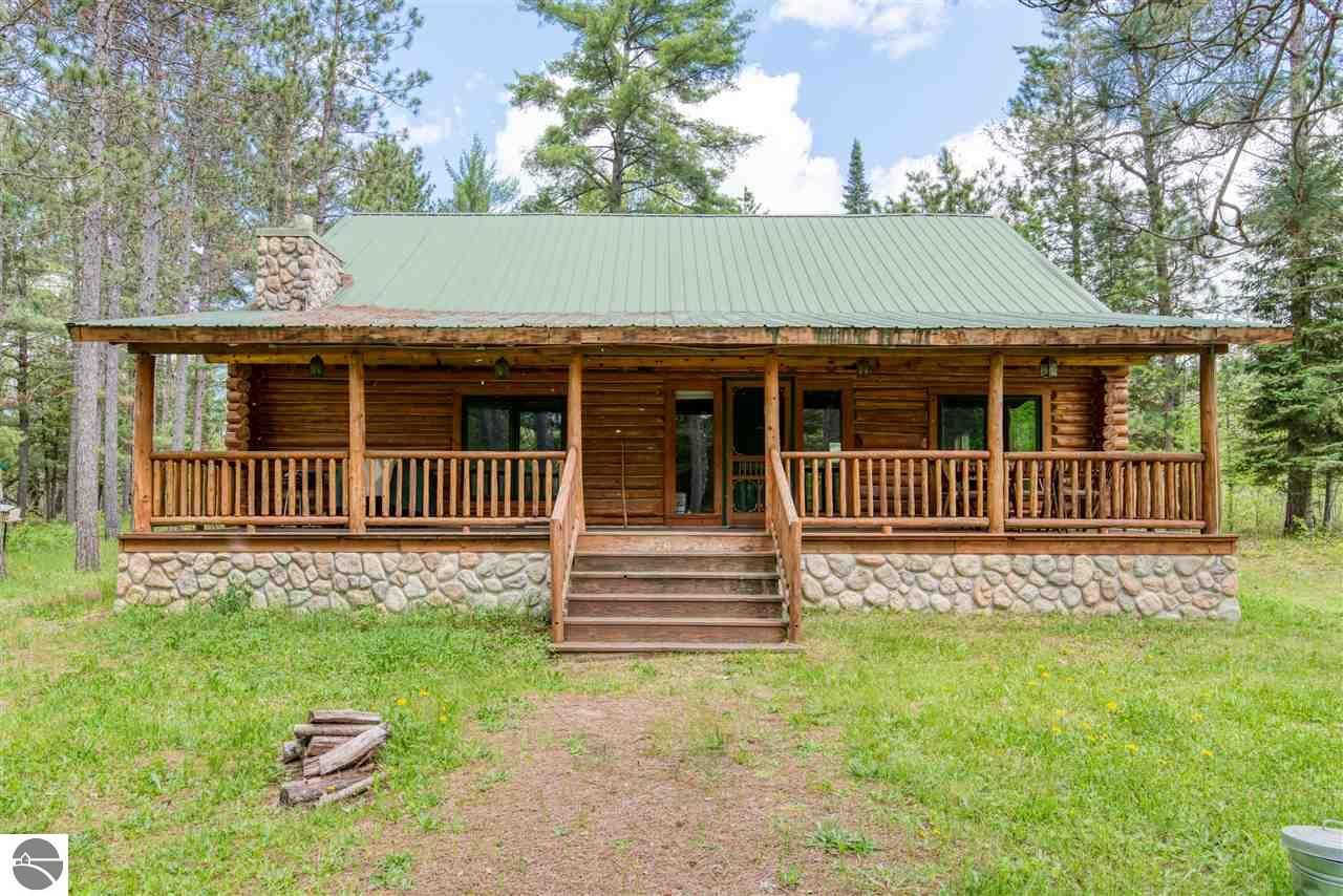 Traverse City, Grand Traverse County, MI Lakefront Property, Waterfront
