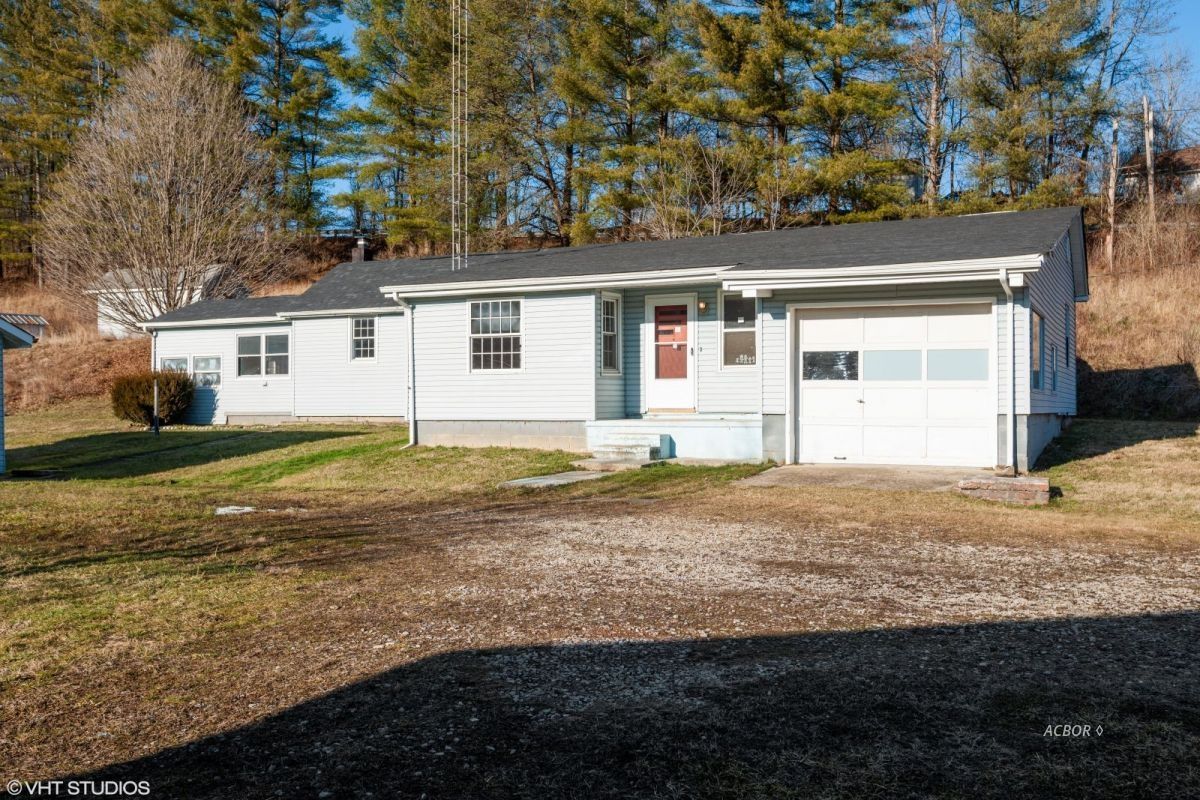 Glouster, Athens County, OH House for sale Property ID 337066953