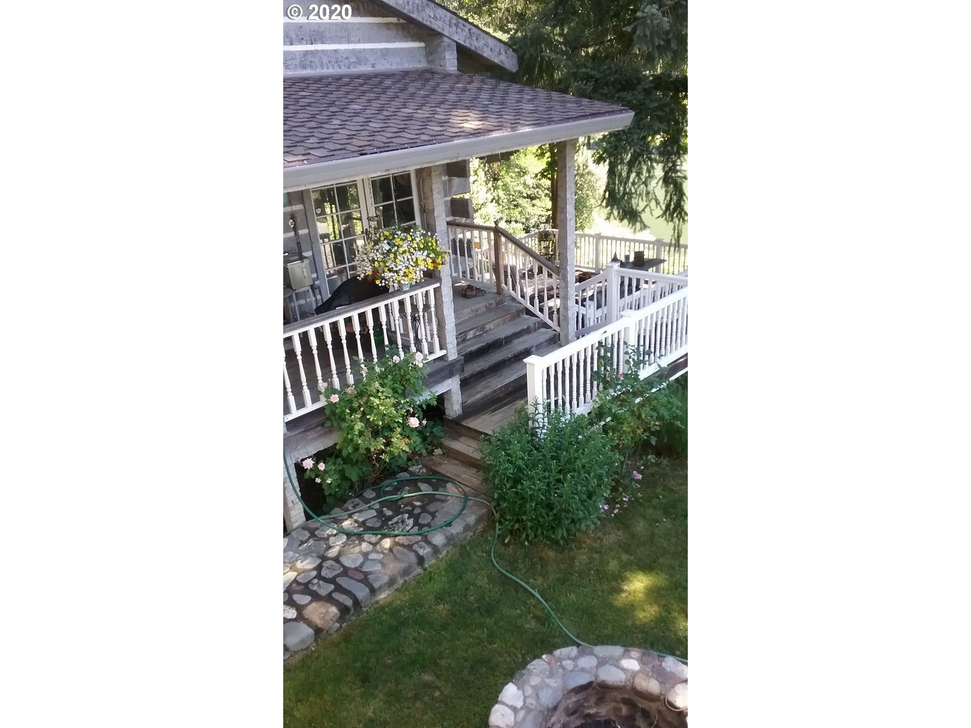 Agness, Curry County, OR Lakefront Property, Waterfront Property, House