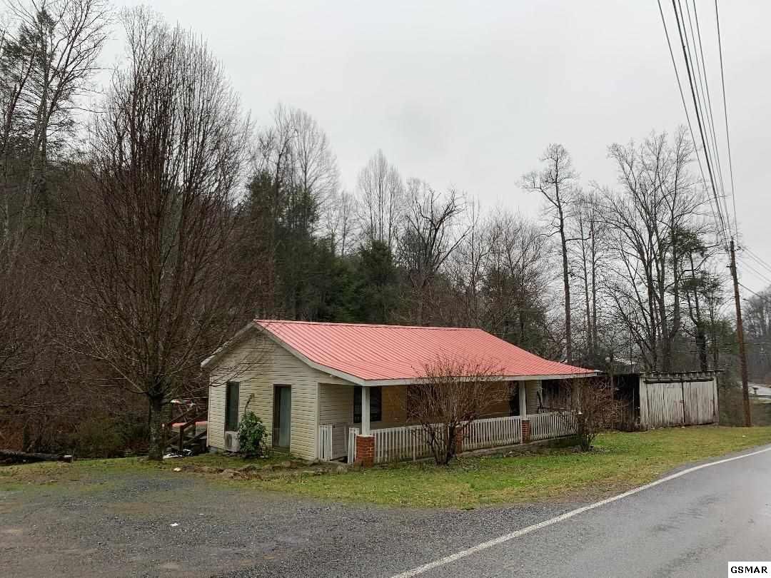 Cosby, Cocke County, TN Lakefront Property, Waterfront Property, House