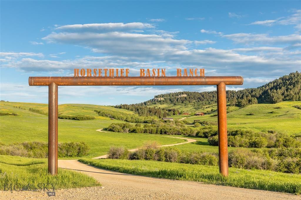 Lewistown, Fergus County, MT Farms and Ranches, Hunting Property, House