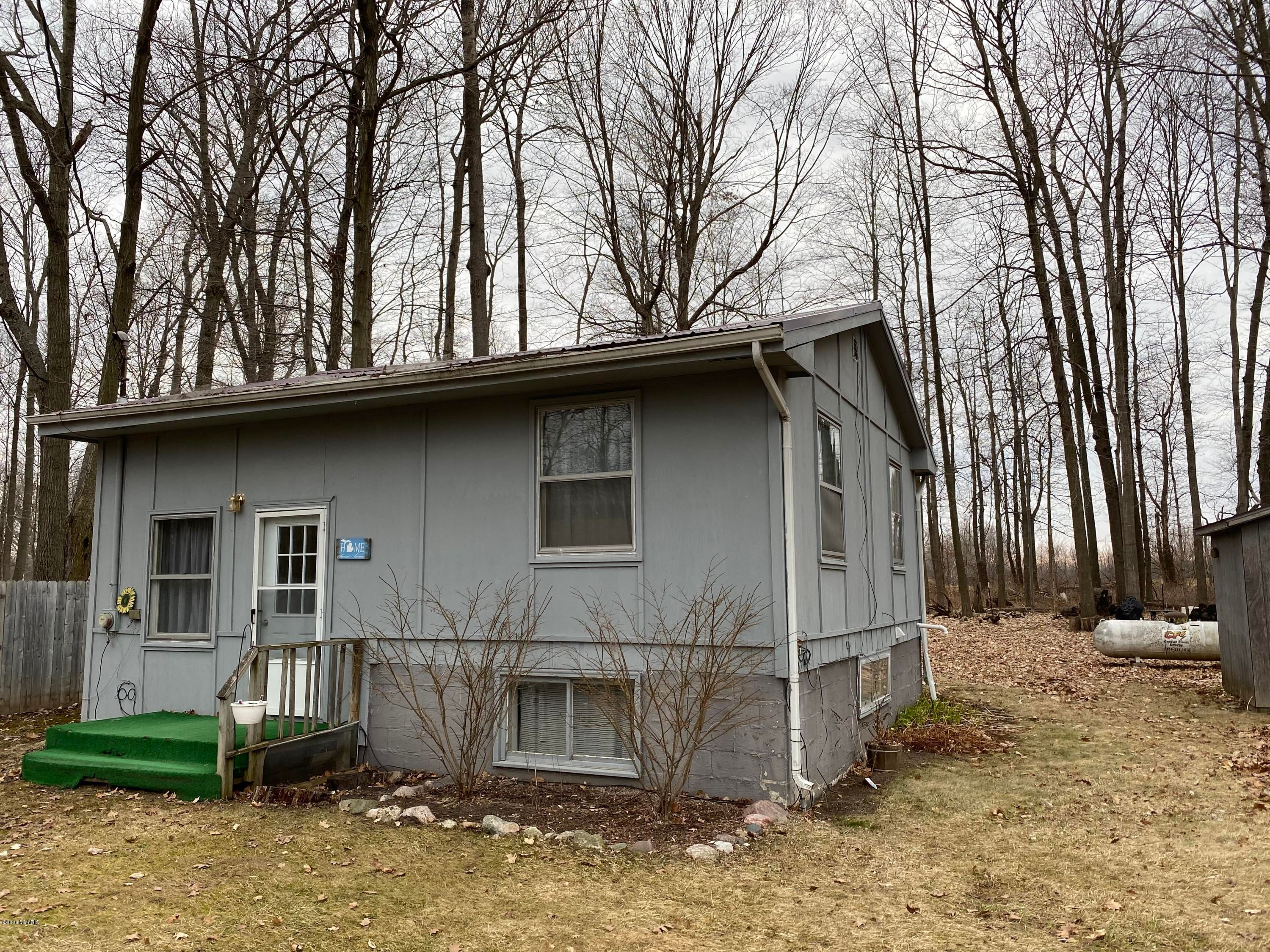 Six Lakes, Montcalm County, MI House for sale Property ID 337666012