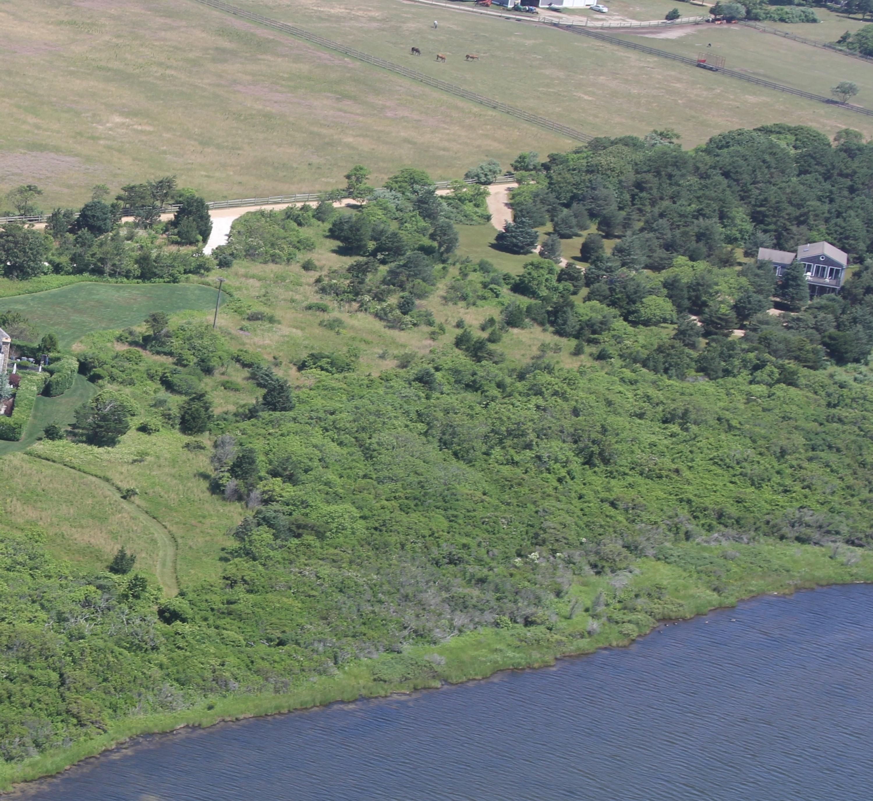 Edgartown, Dukes County, MA Lakefront Property, Waterfront Property