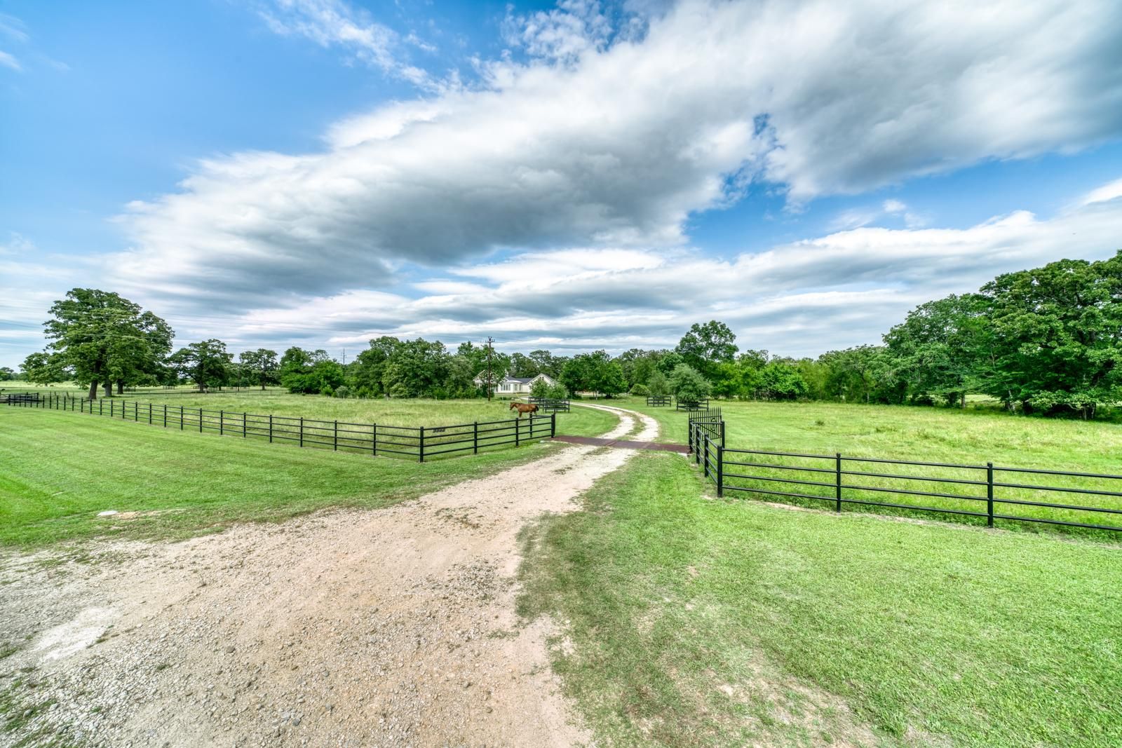 Iola, Grimes County, TX Horse Property, House for sale Property ID