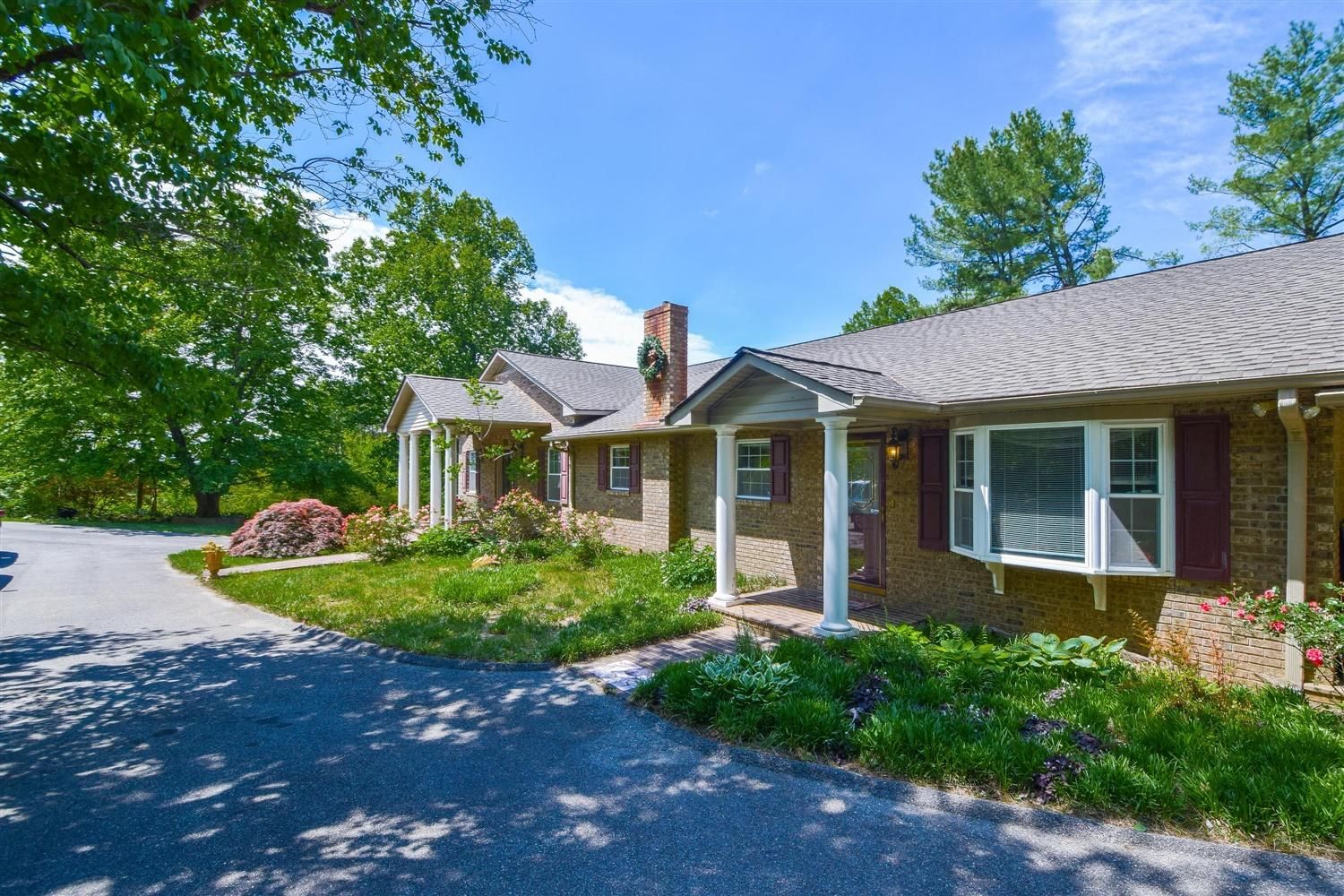 Vinton, Bedford County, VA House for sale Property ID 338049680