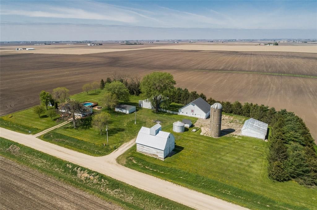 Clarence, Cedar County, IA House for sale Property ID 338039587