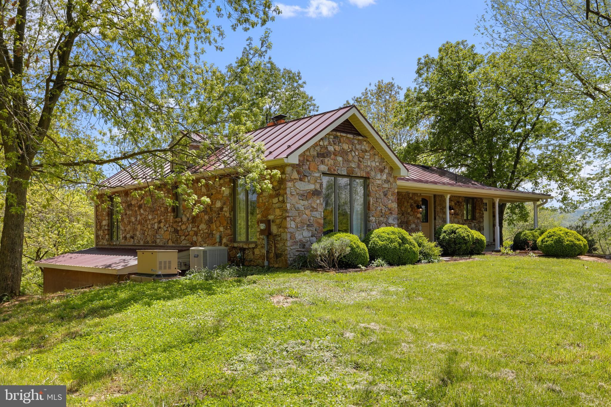 Boyce, Clarke County, VA Lakefront Property, Waterfront Property, House