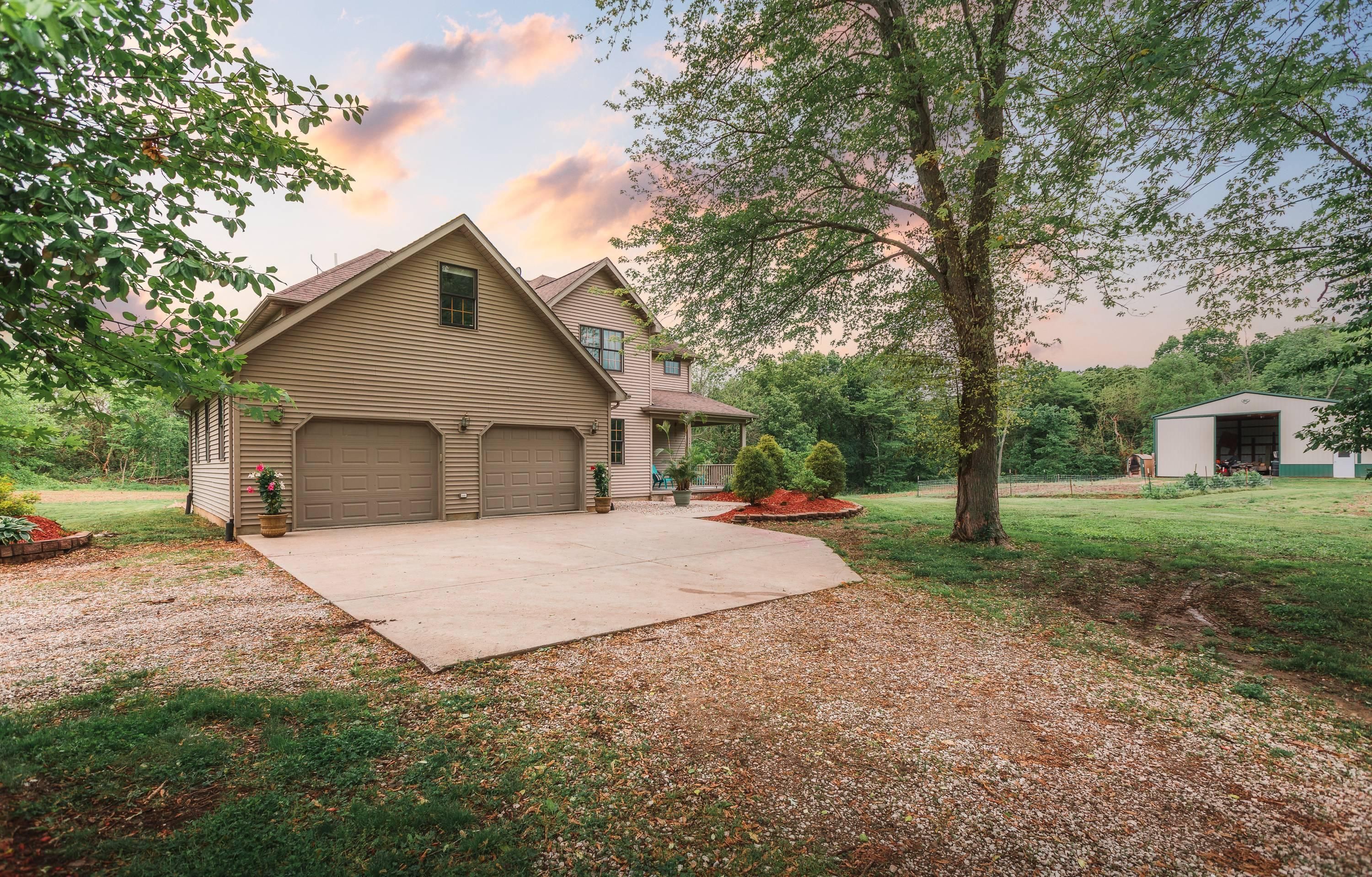 Carlinville, Macoupin County, IL Farms and Ranches, Recreational