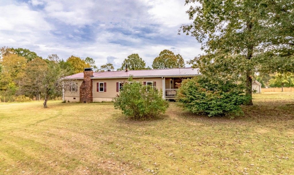 Indian Mound, Stewart County, TN House for sale Property ID 336530522