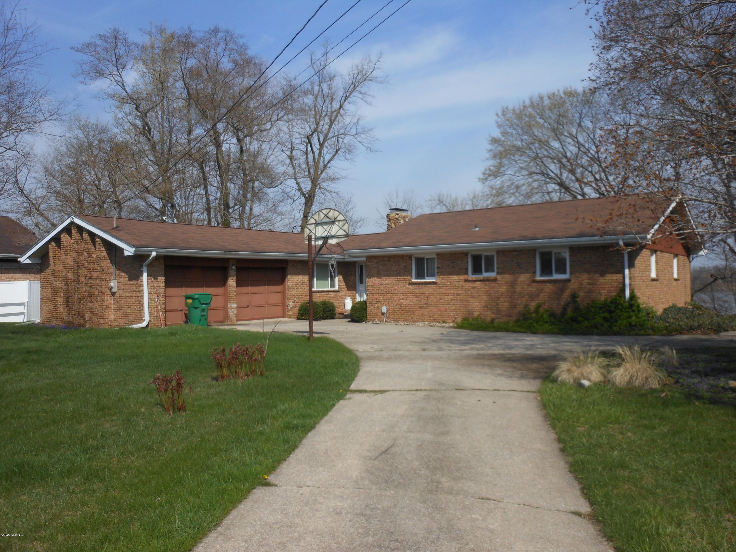 Berrien Springs, Berrien County, MI Lakefront Property, Waterfront