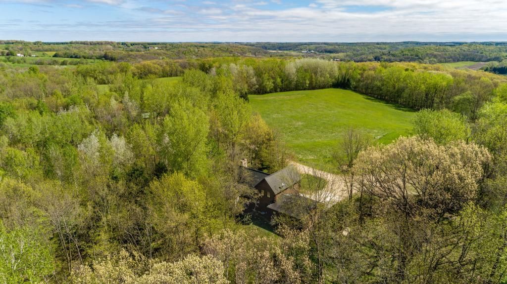 River Falls, Pierce County, WI House for sale Property ID 337764704