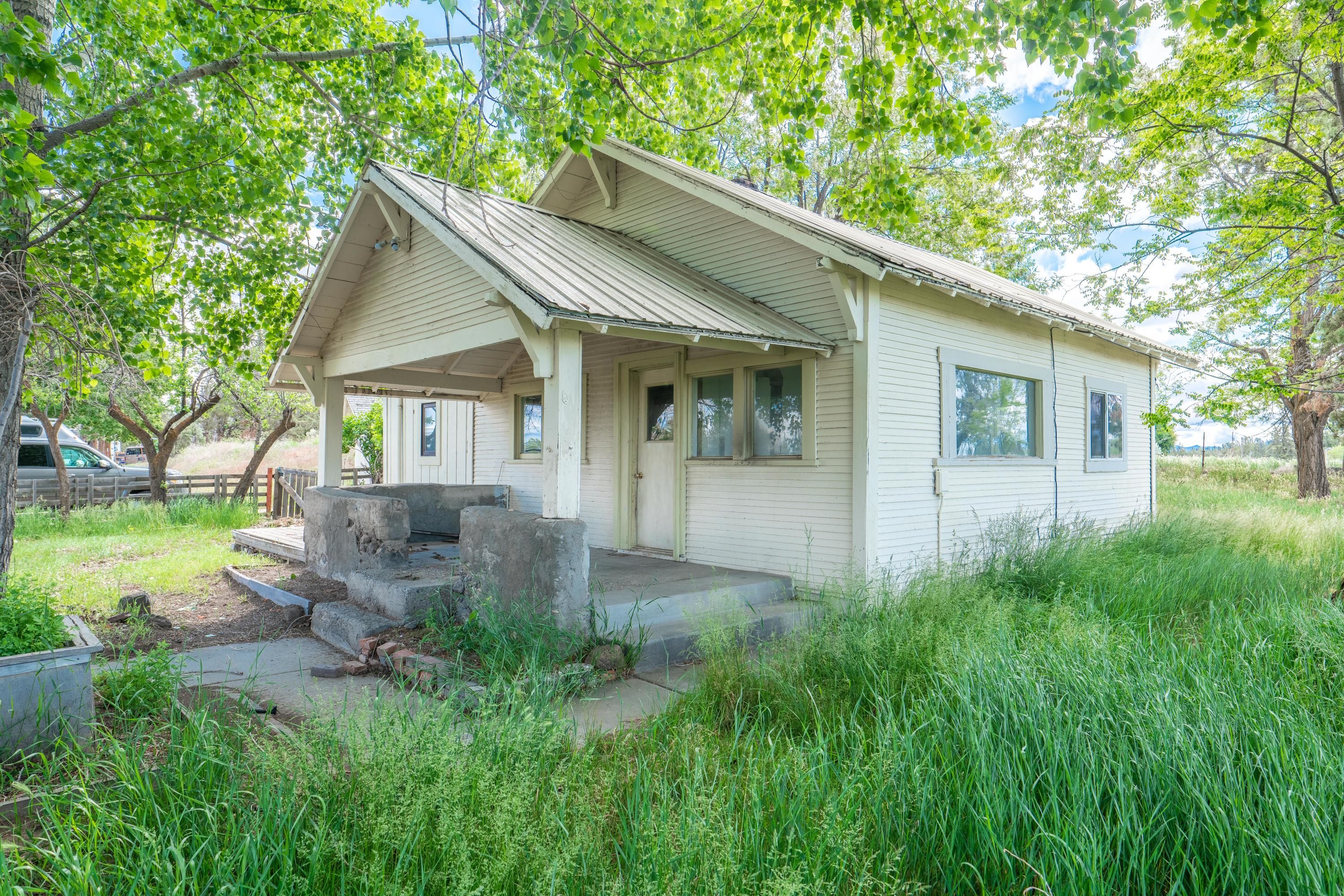 Redmond, Deschutes County, OR Lakefront Property, Waterfront Property