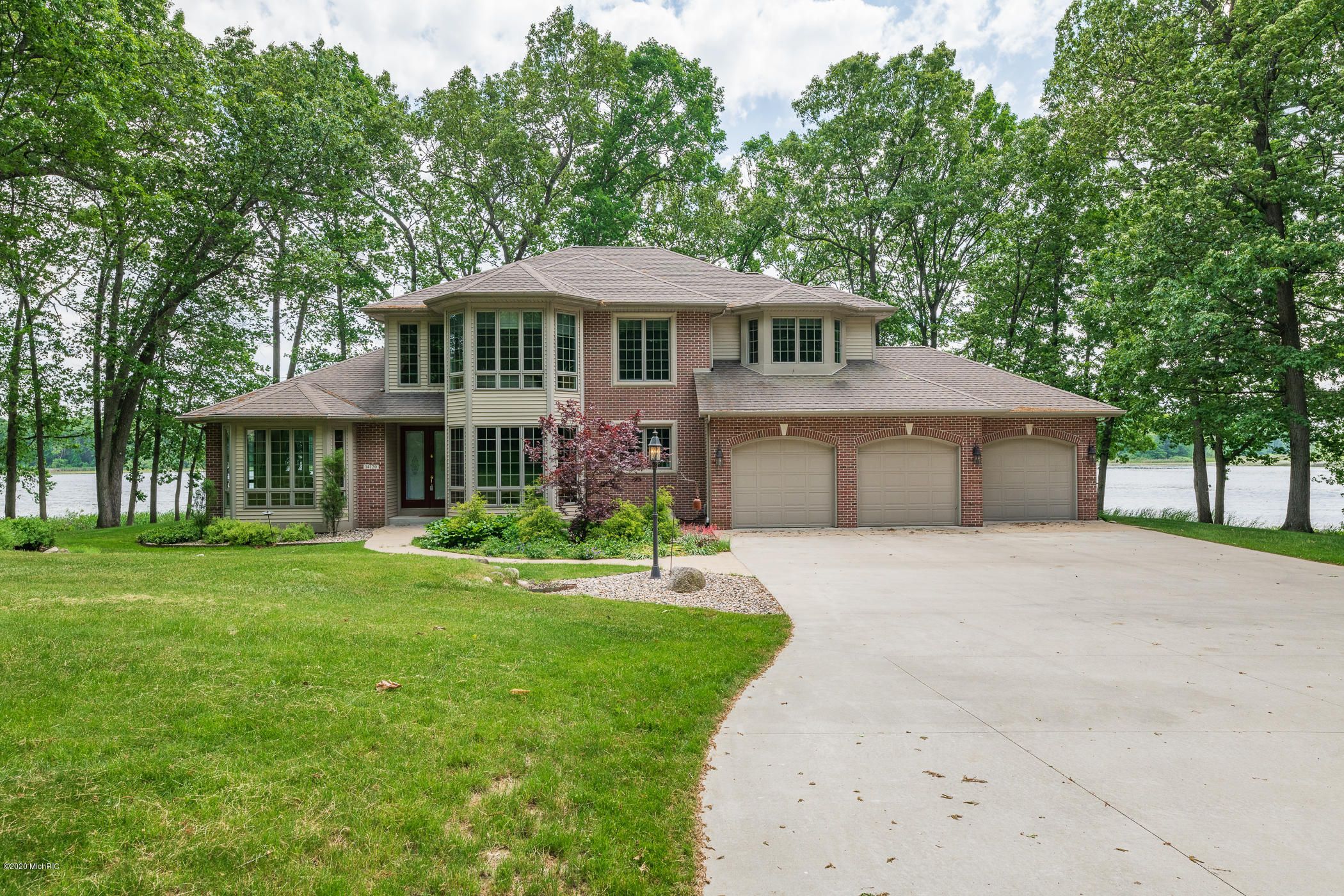 Galesburg, Kalamazoo County, MI Lakefront Property, Waterfront Property