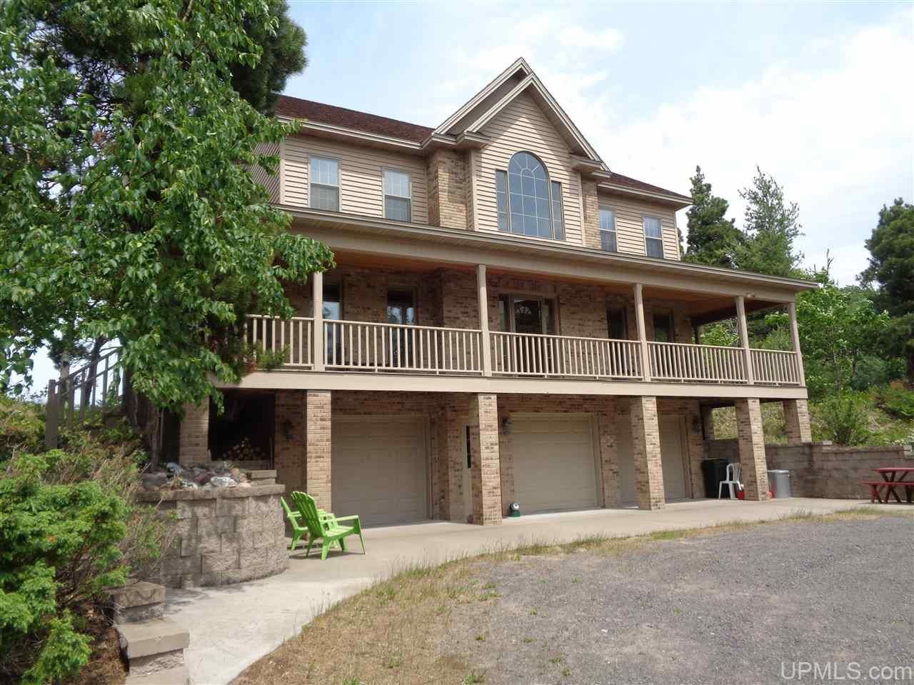 Allouez, Keweenaw County, MI Lakefront Property, Waterfront Property