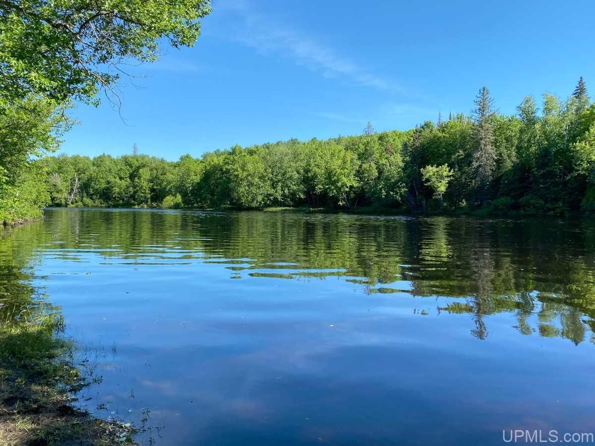 Crystal Falls, Iron County, MI Undeveloped Land, Lakefront Property