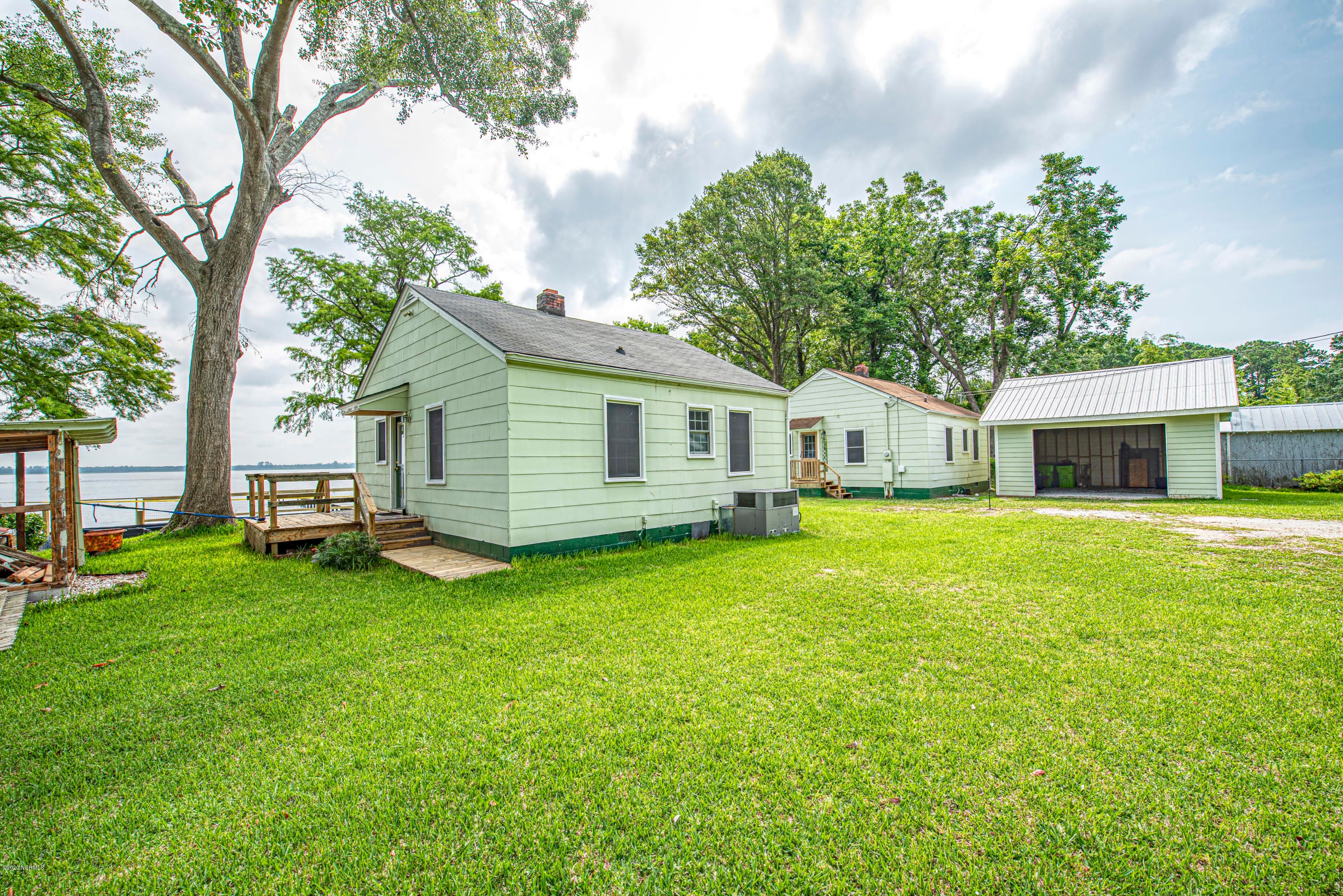 New Bern, Craven County, NC Lakefront Property, Waterfront Property