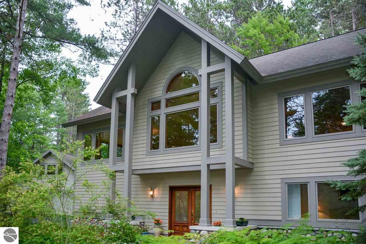 Traverse City, Grand Traverse County, MI House for sale Property ID