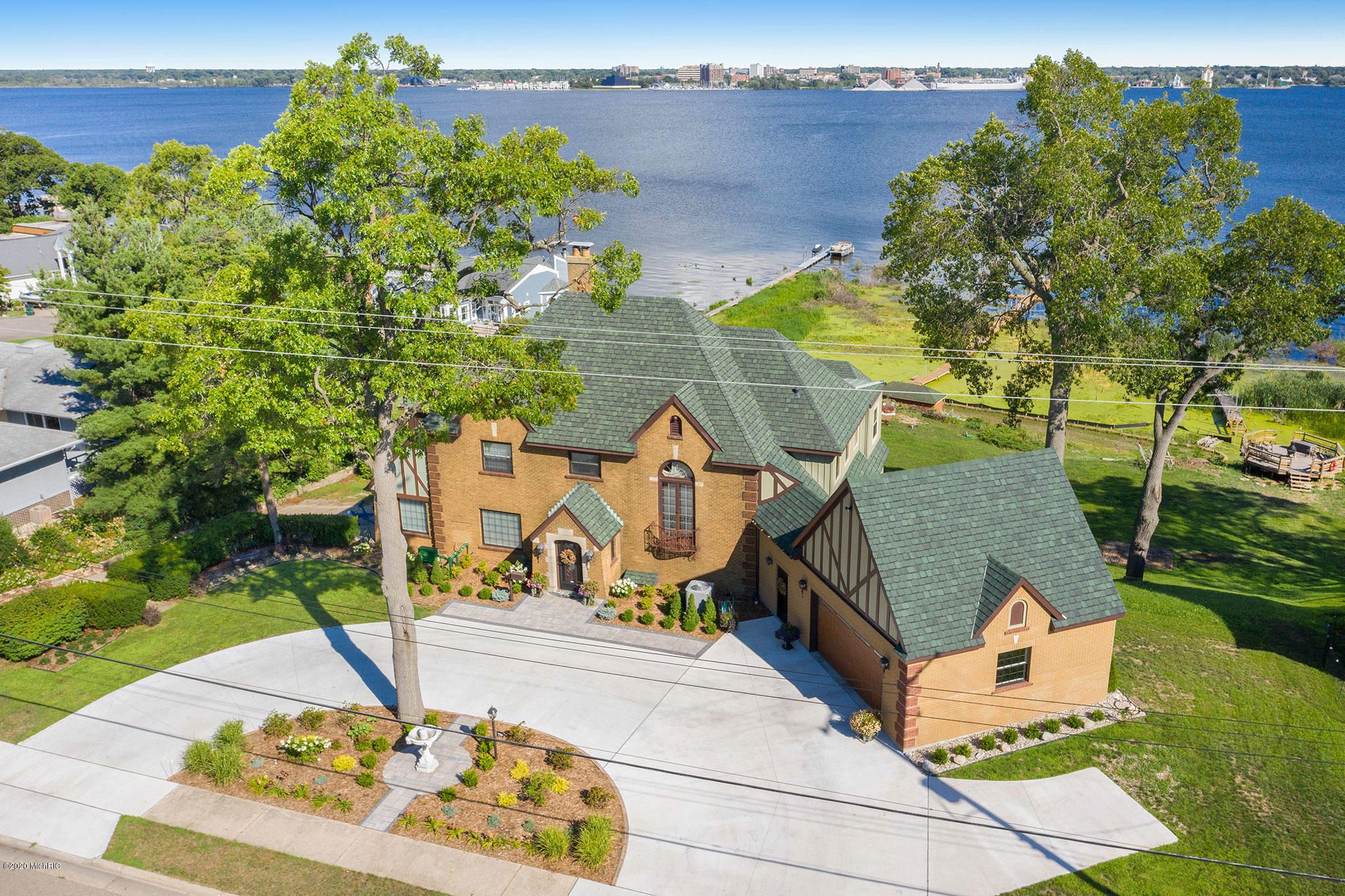 North Muskegon, Muskegon County, MI Lakefront Property, Waterfront