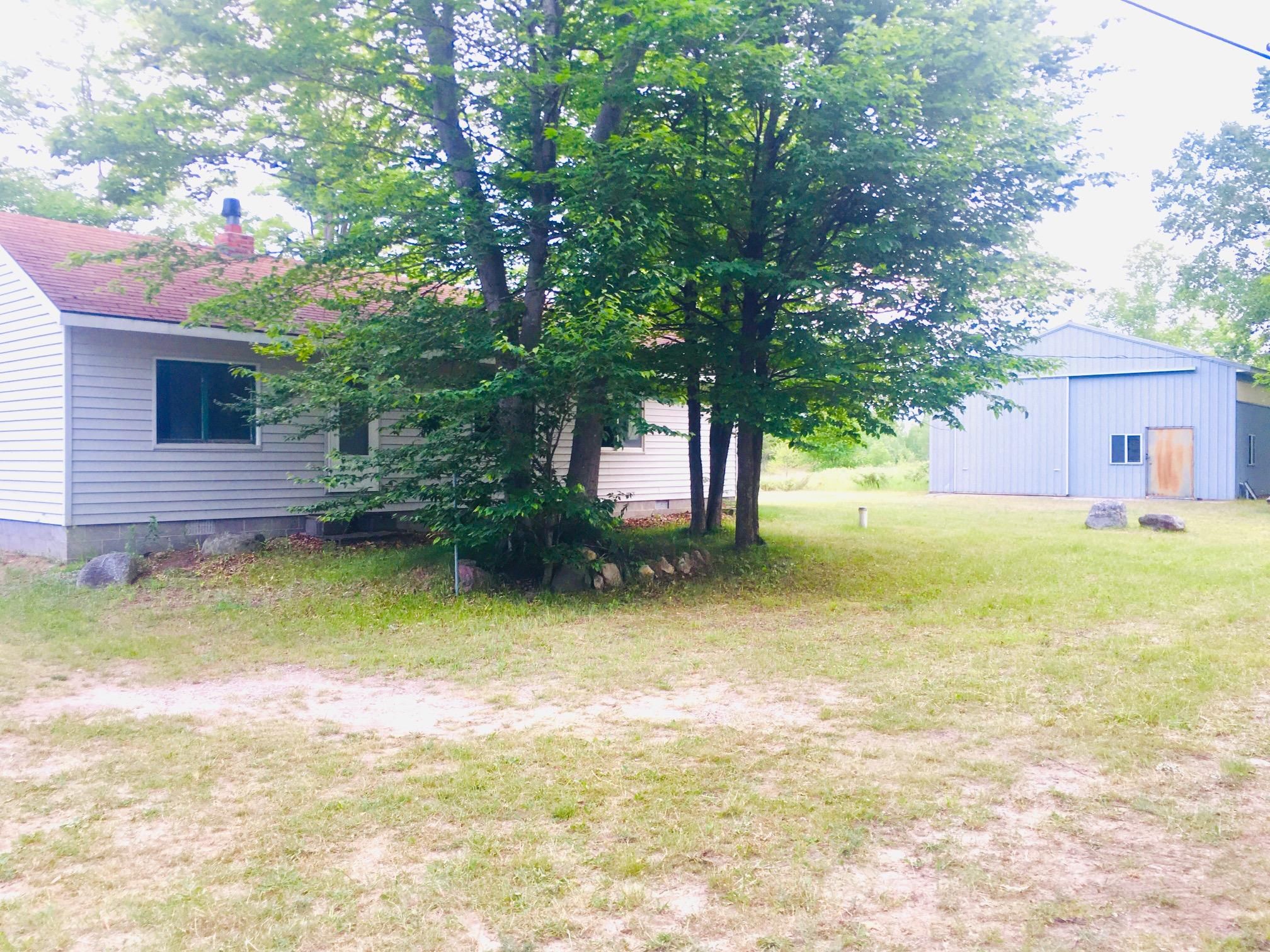 Cheboygan, Cheboygan County, MI Lakefront Property, Waterfront Property, House for sale Property