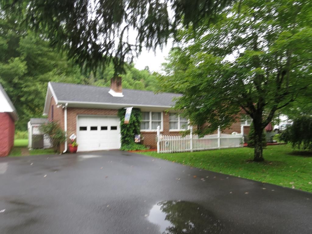 Cedar Bluff, Tazewell County, VA House for sale Property ID 339023606