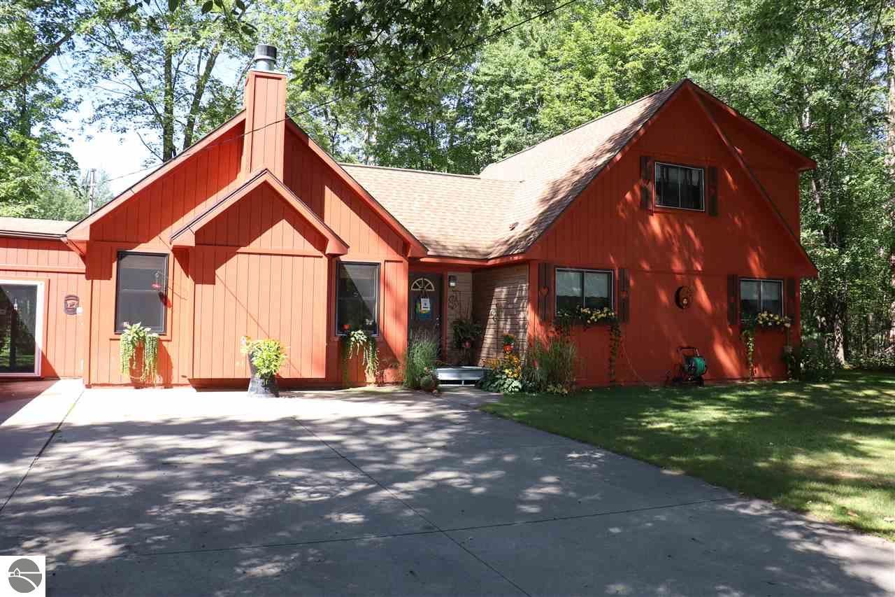 Lake, Clare County, MI Lakefront Property, Waterfront Property, House for sale Property ID