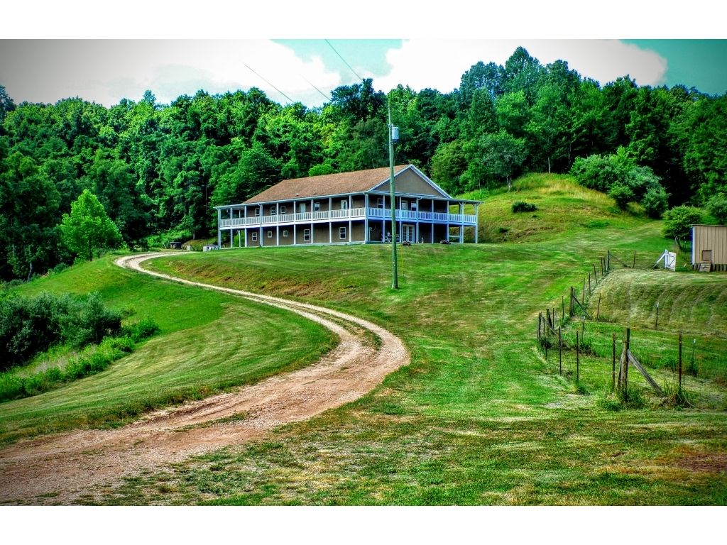 Looneyville, Roane County, WV Farms and Ranches, House for sale