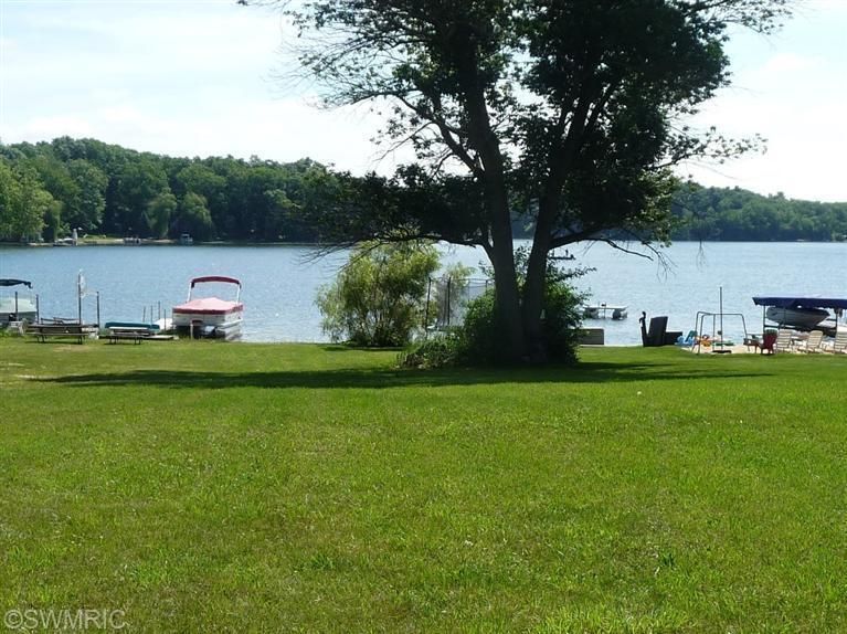 Three Rivers, Saint Joseph County, MI Undeveloped Land, Lakefront