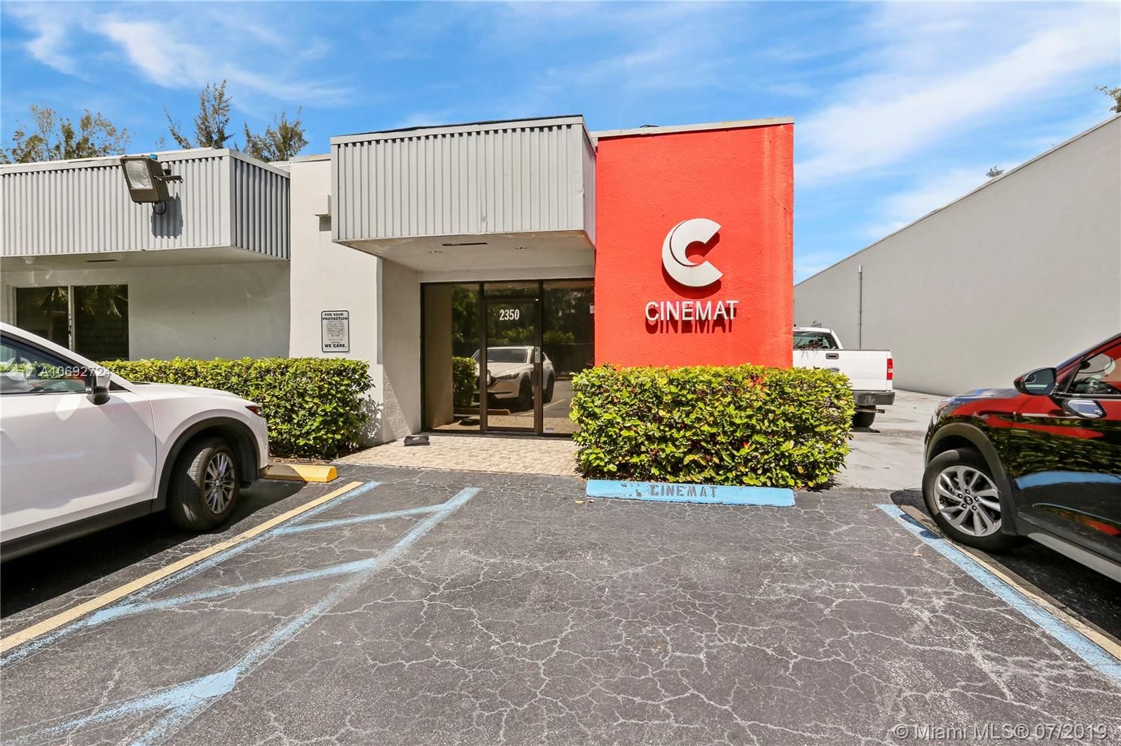 Doral, MiamiDade County, FL Commercial Property, Lakefront Property