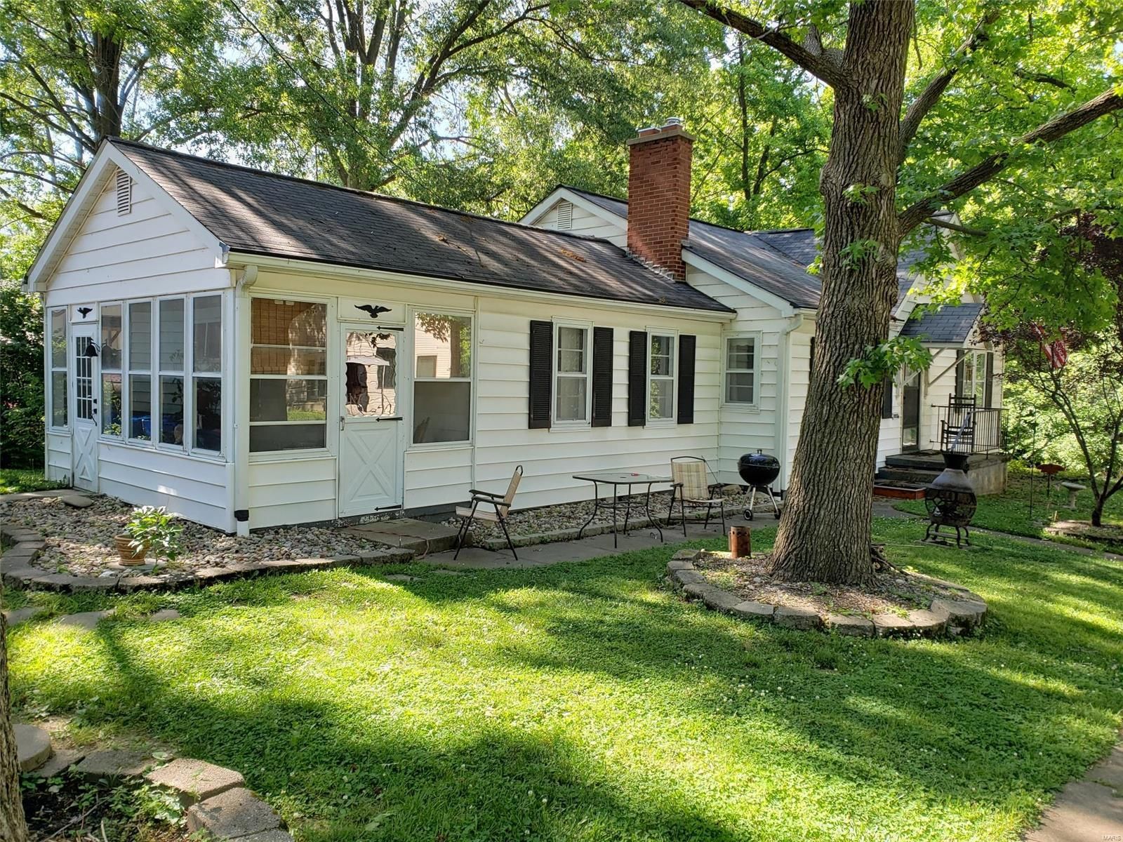 Carlyle, Clinton County, IL House for sale Property ID 338326168