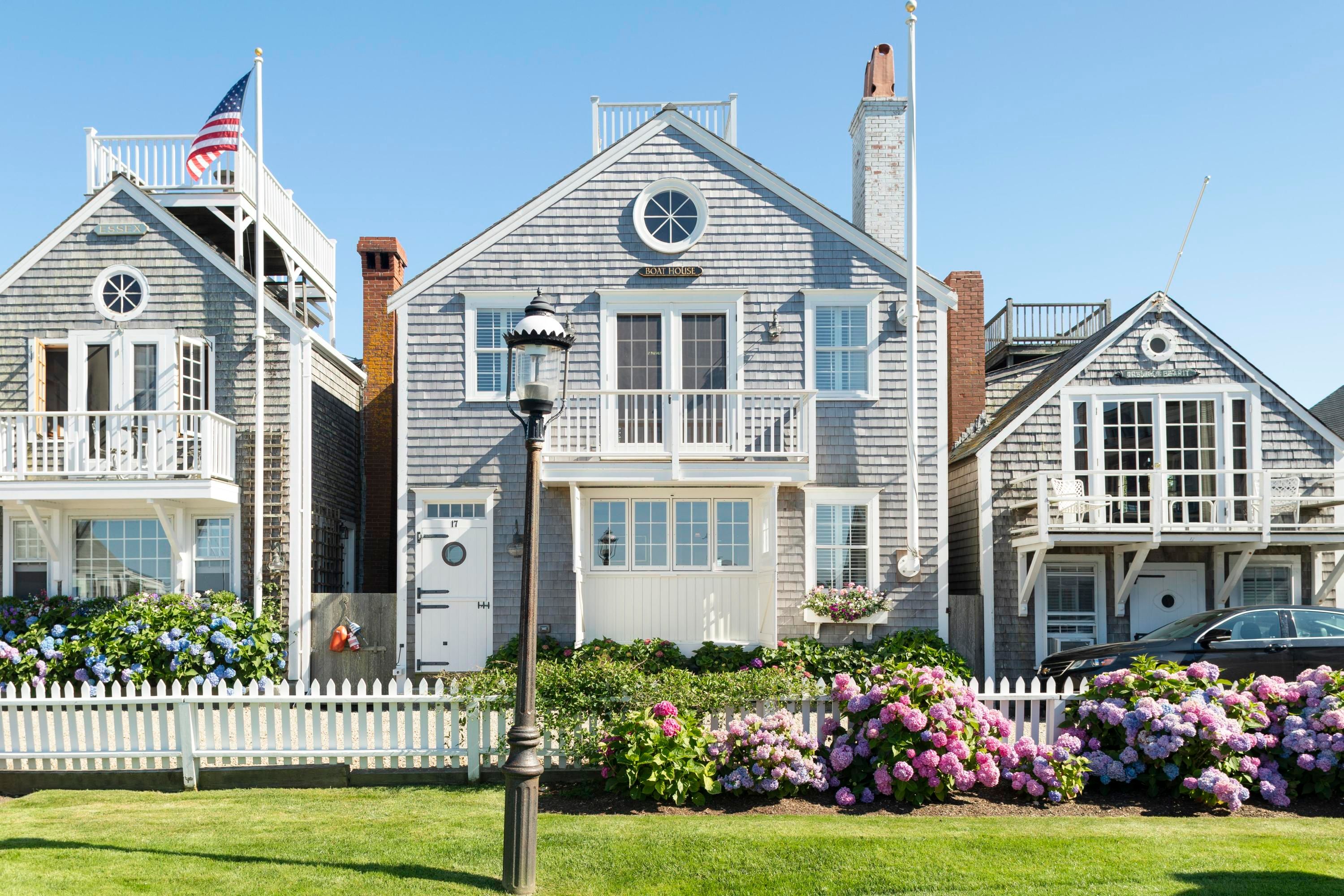 Nantucket, Nantucket County, MA Lakefront Property, Waterfront Property